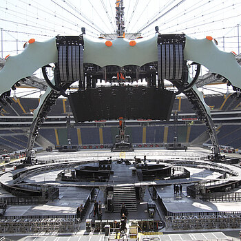 U2_360__Commerzbankarena_2010_3